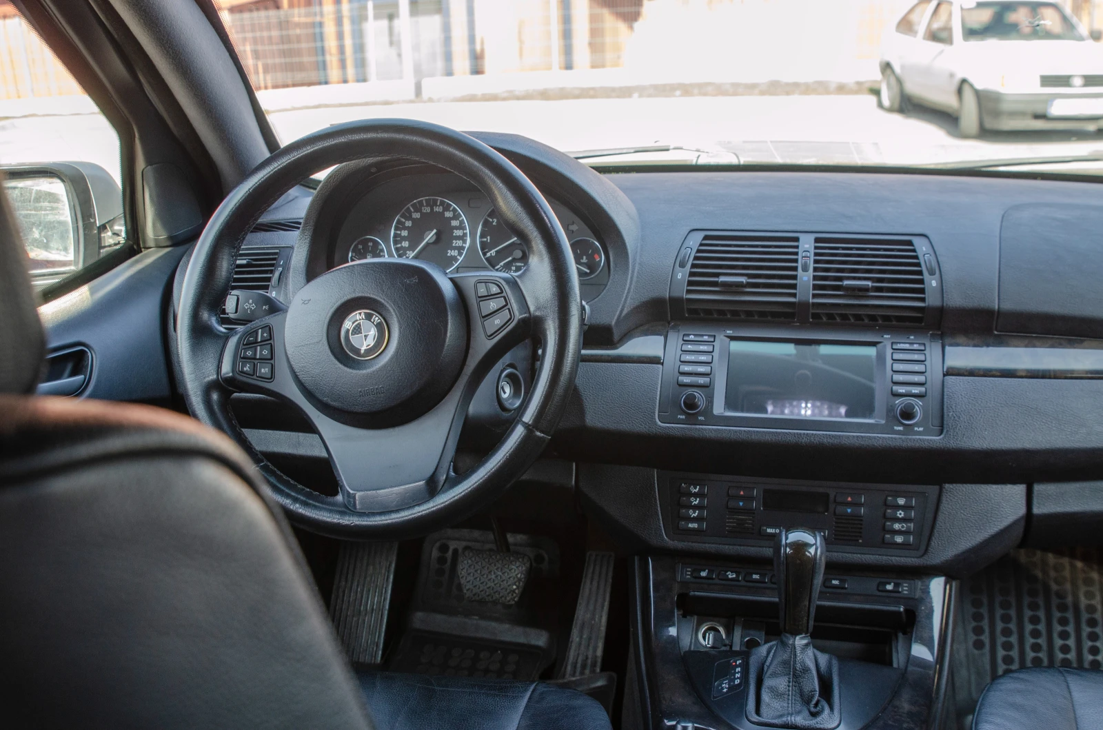 BMW X5 4.4 B6 Брониран, снимка 15 - Автомобили и джипове - 54292928