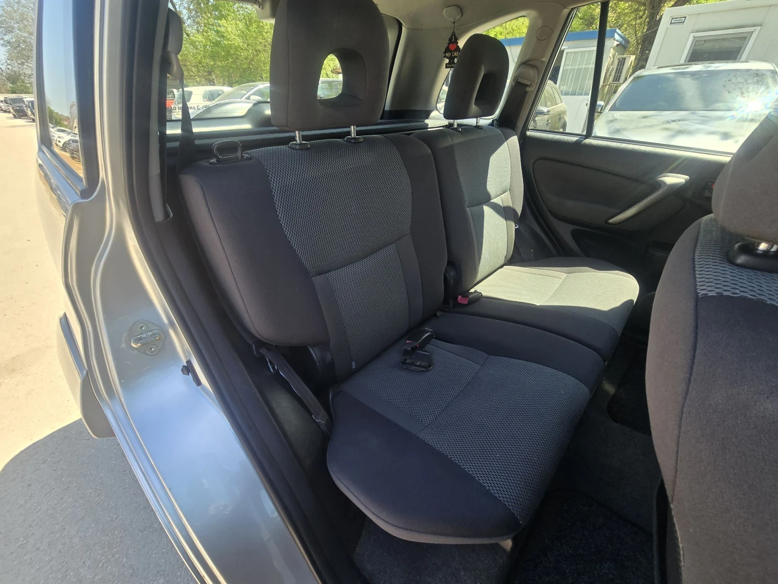 Toyota Rav4 2.0D 116�.� D-4D 4x4  | Mobile.bg � ����������� 15