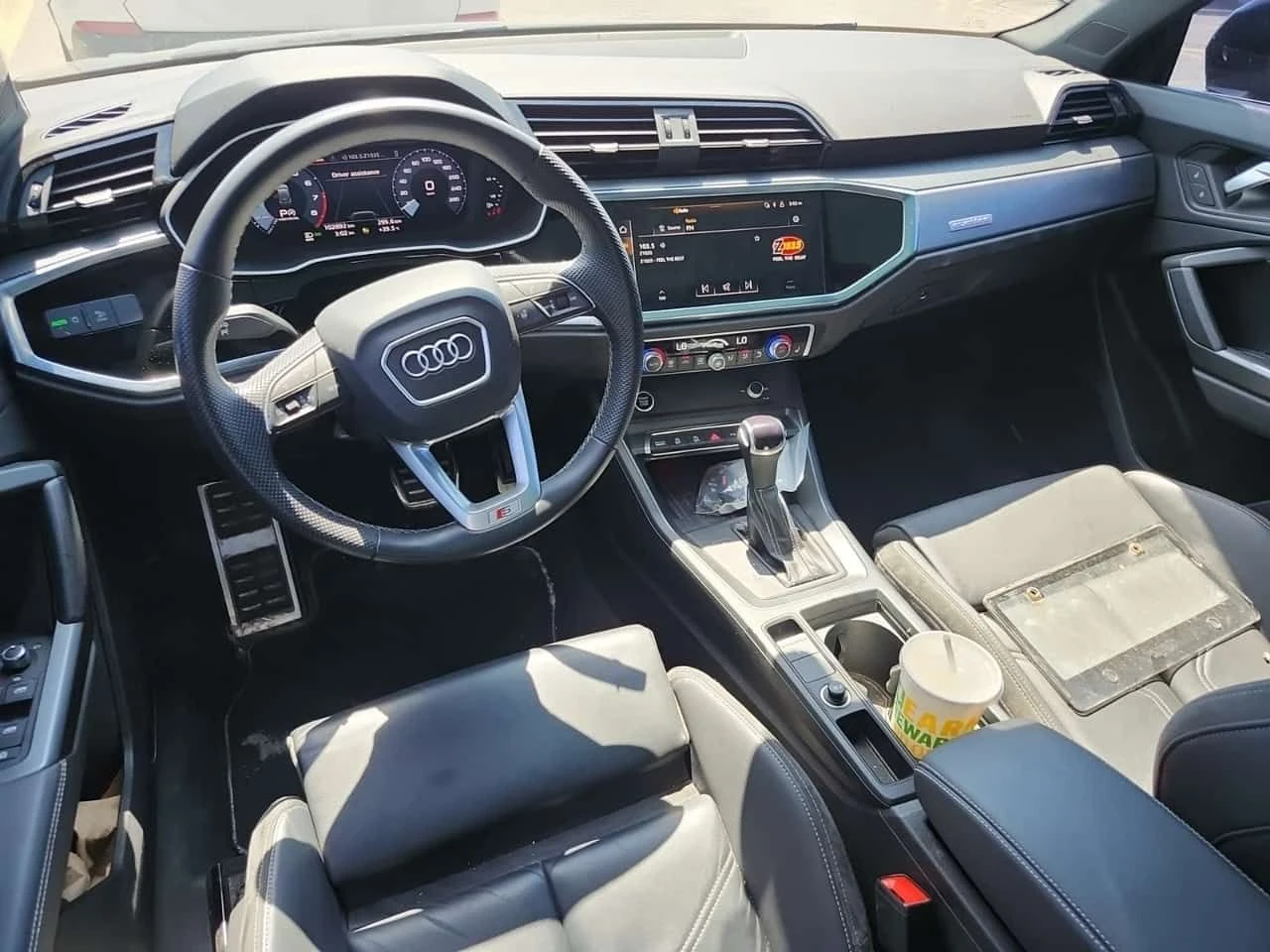 Audi Q3 PROGRESSIV/CARFAX/ДИСТРОНИК/ПАНО/ПОДГРЕВ/S LINE, снимка 10 - Автомобили и джипове - 55317913