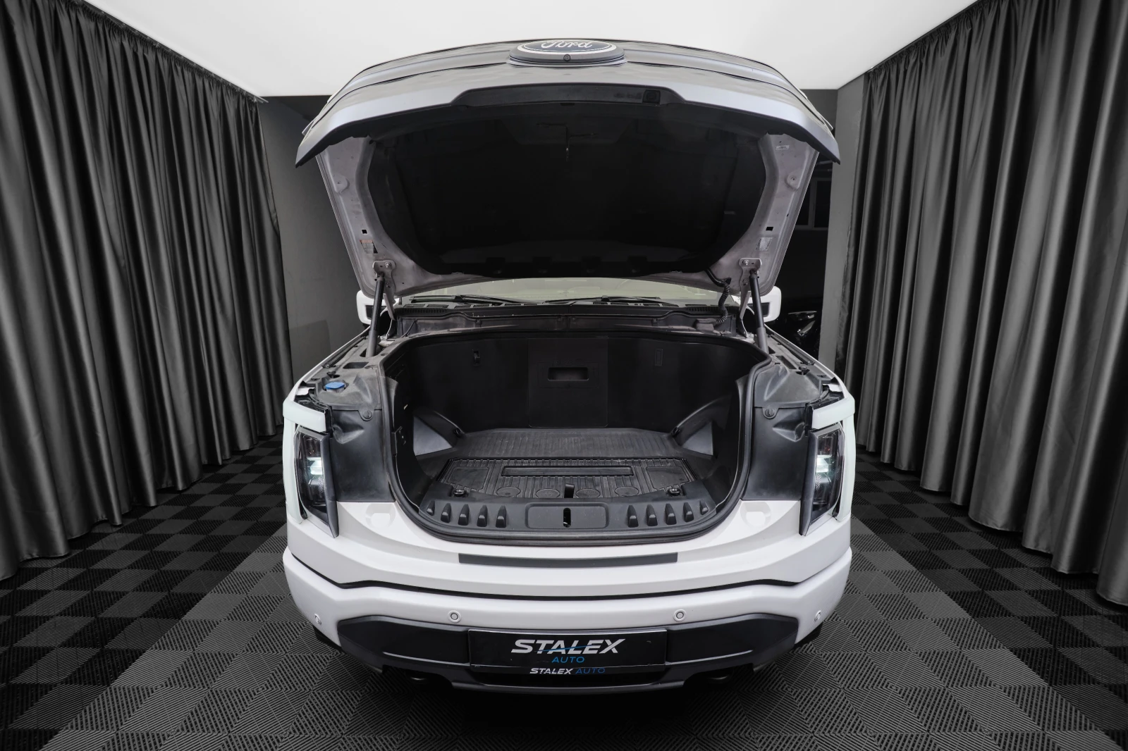 Ford F150 Lighting / Extended Range   131 kWh | Mobile.bg � ����������� 13