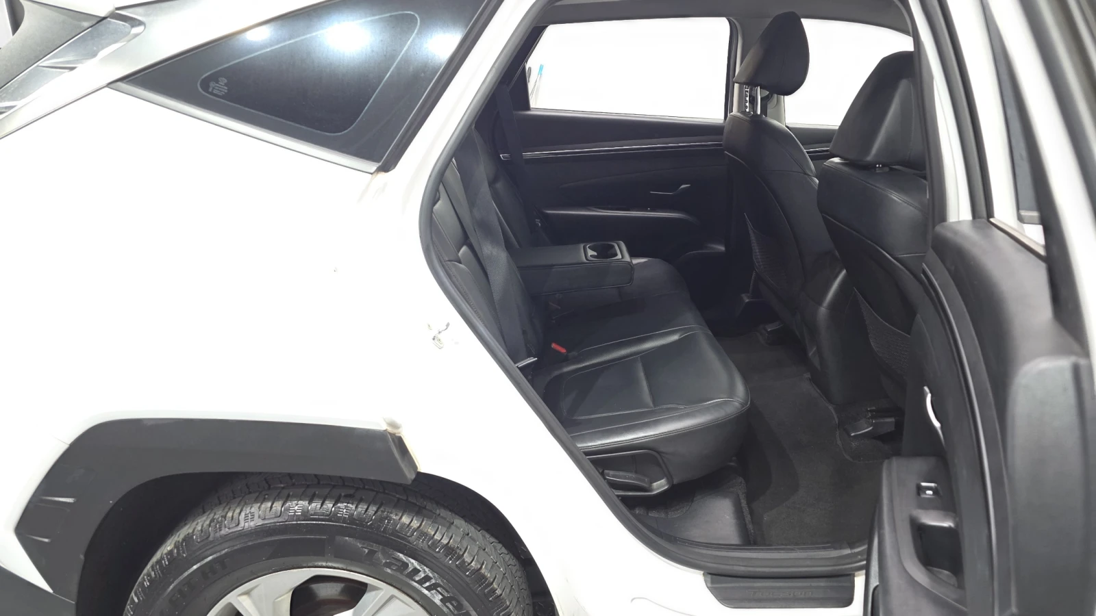 Hyundai Tucson Diesel 2.0 2WD autogeorge.com, снимка 15 - Автомобили и джипове - 56136982