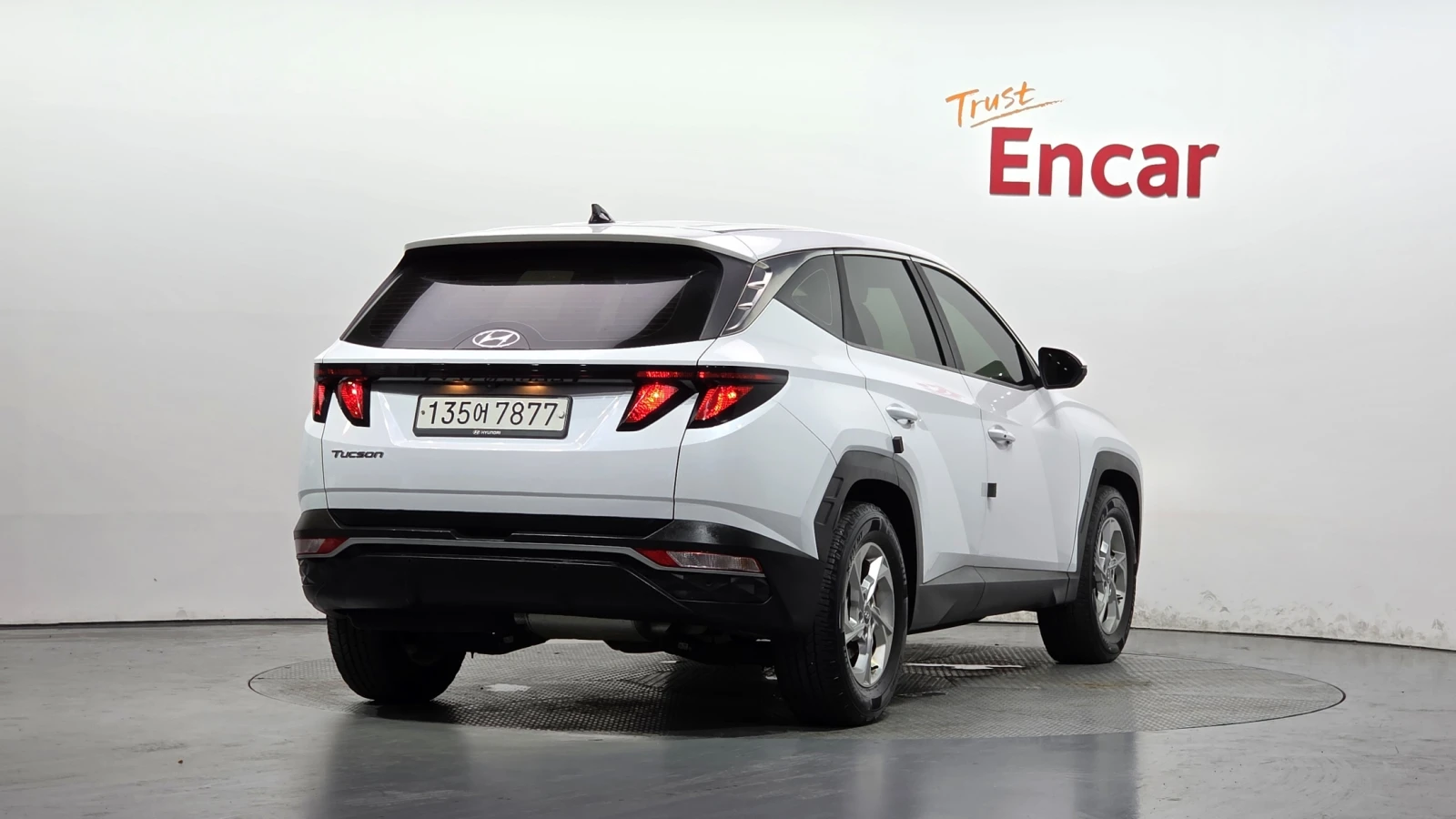 Hyundai Tucson Diesel 2.0 2WD autogeorge.com, снимка 3 - Автомобили и джипове - 56136982