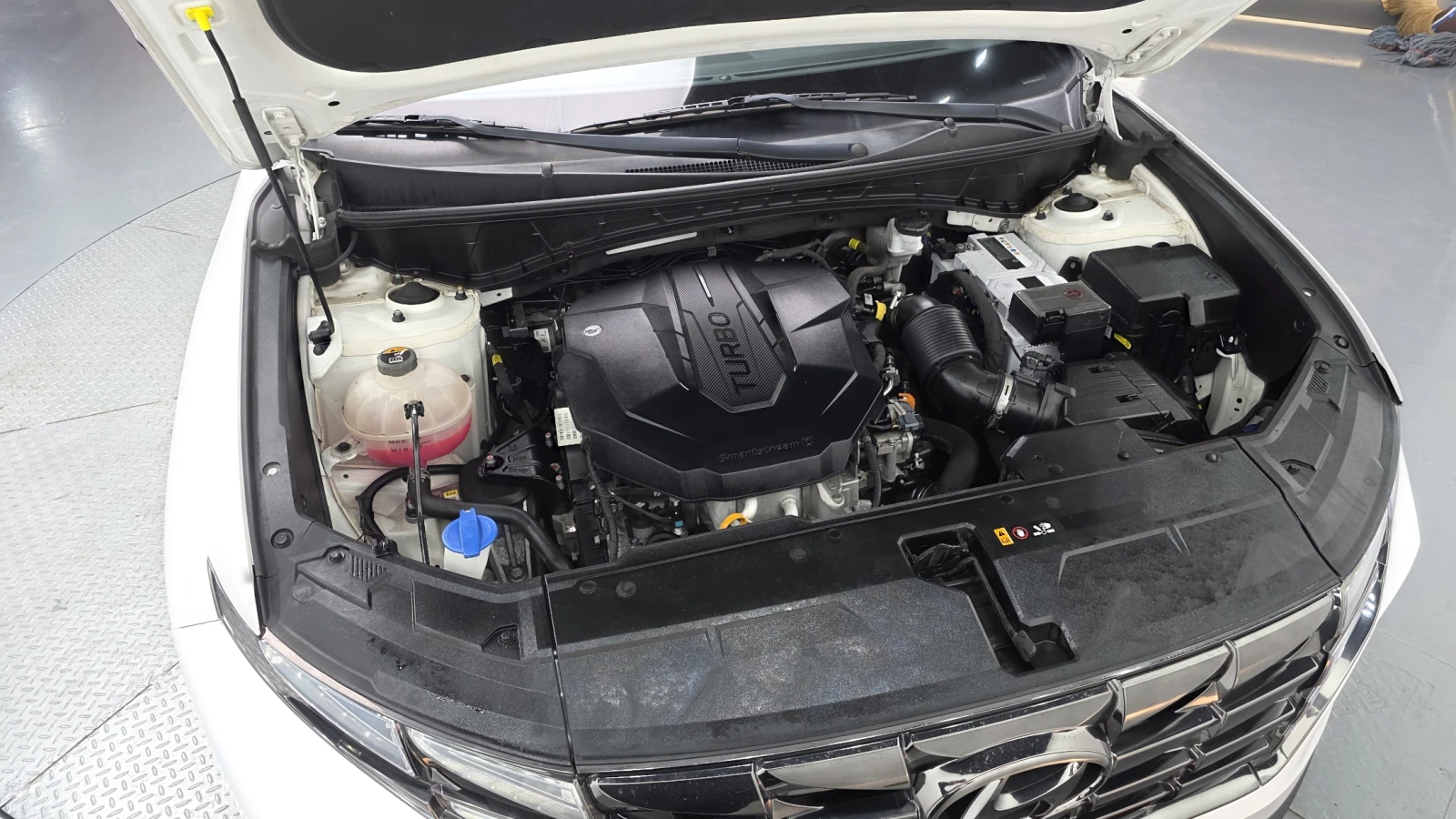 Hyundai Tucson Diesel 2.0 2WD autogeorge.com, снимка 9 - Автомобили и джипове - 56136982