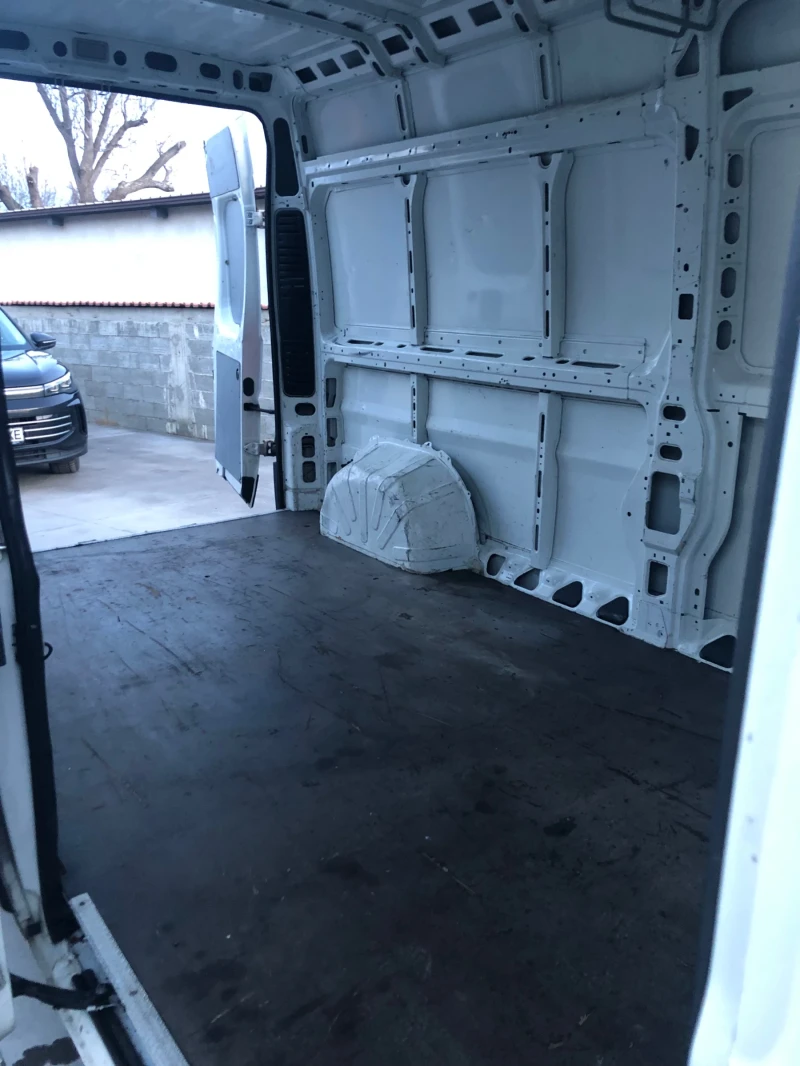 Peugeot Boxer Дълга база Н2, снимка 10 - Бусове и автобуси - 53521188