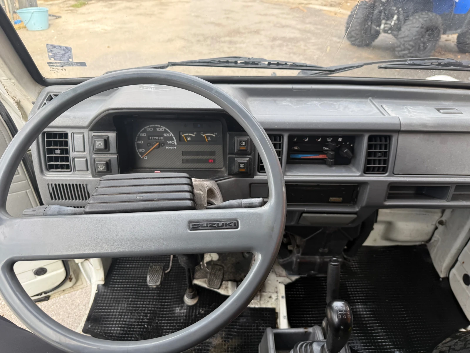 Suzuki Carry 1000 Бензин!44 кс!, снимка 8 - Бусове и автобуси - 54442038