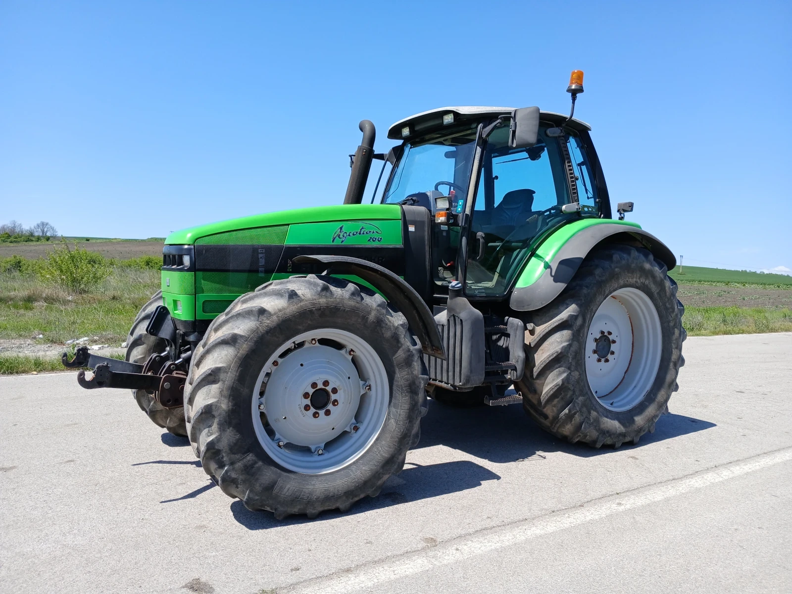 Трактор Deutz-Fahr Агротрон 200 - изображение 2