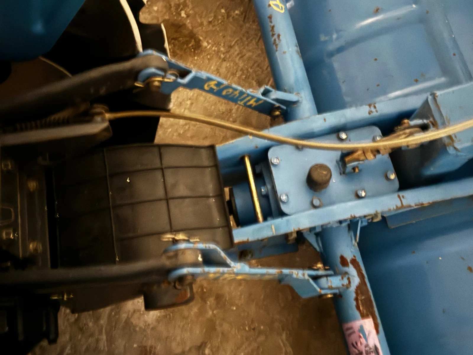 Трактор Mitsubishi MT1401, снимка 5 - Селскостопанска техника - 56187781