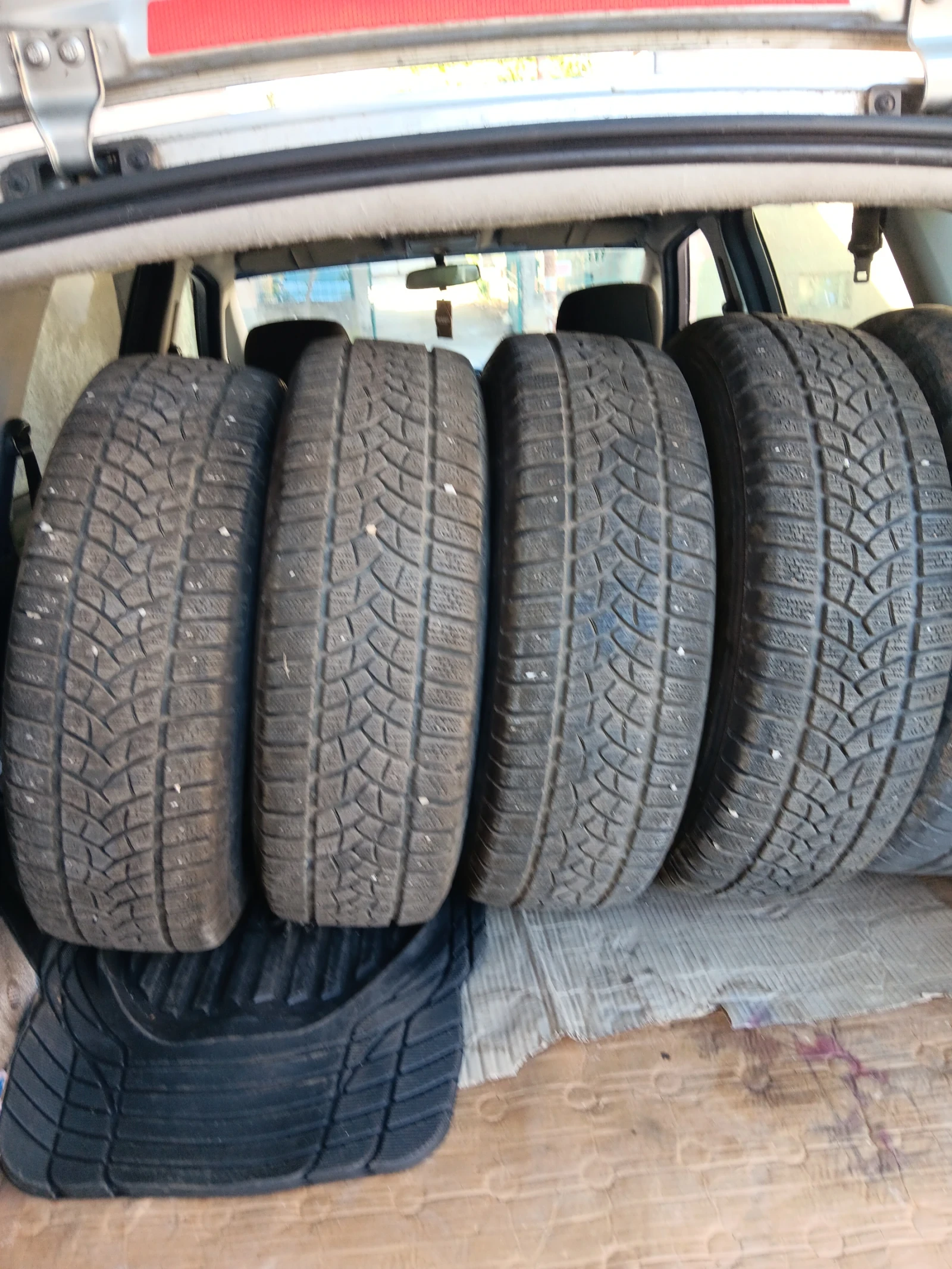 Гуми с джанти Firestone 215/70R16, снимка 2 - Гуми и джанти - 56367209