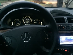 Mercedes-Benz E 320, снимка 5