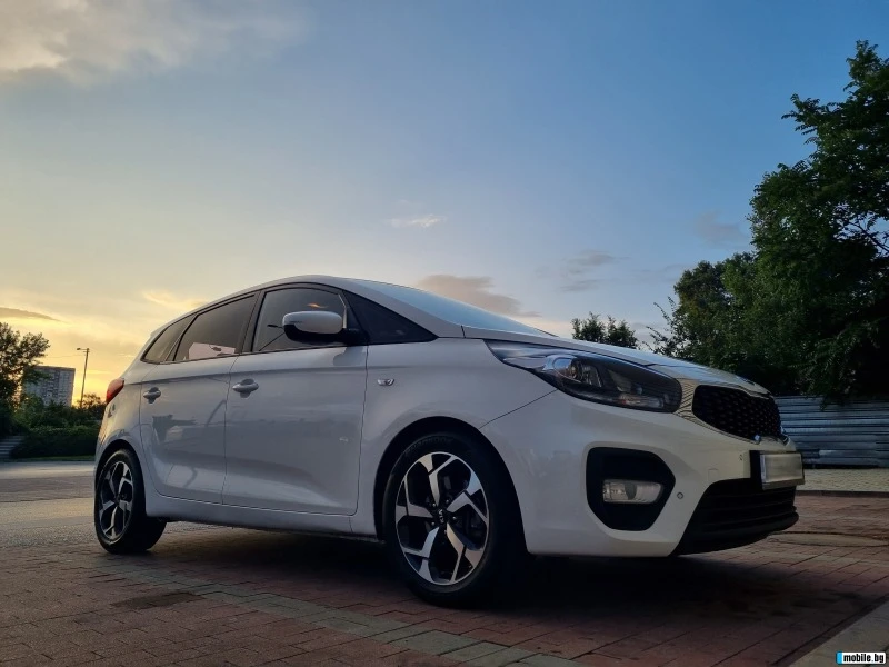 Kia Carens LPG 6+ 1 Места, снимка 13 - Автомобили и джипове - 46650292