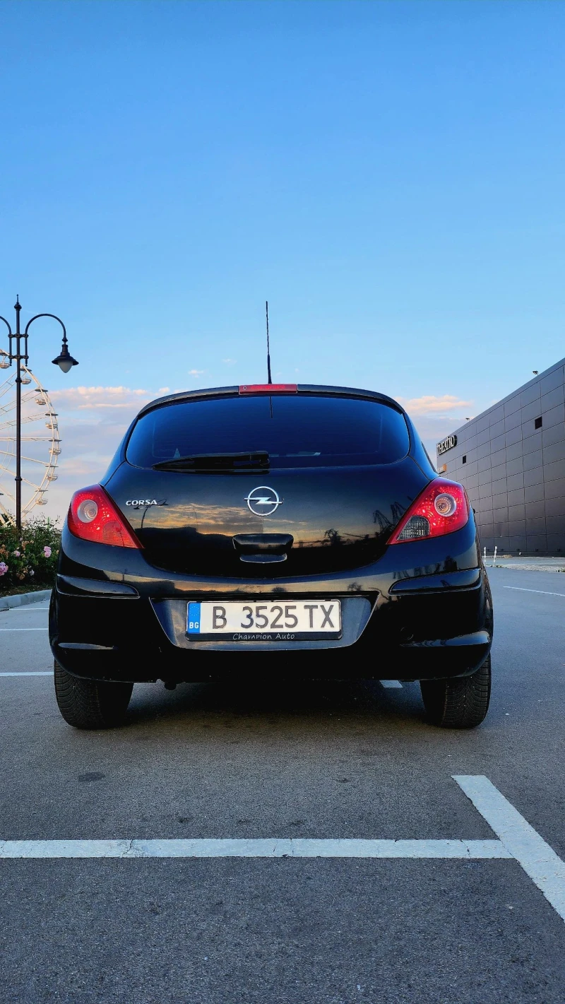 Opel Corsa 1.2 Black and Red, снимка 1 - Автомобили и джипове - 47718356