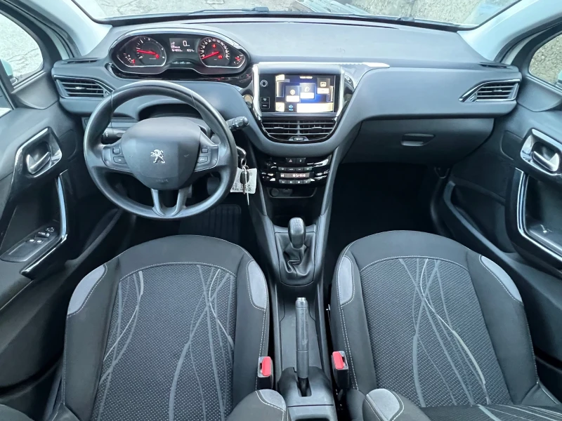 Peugeot 208 1.6 E-HDI 92 кс. , снимка 8 - Автомобили и джипове - 48288736