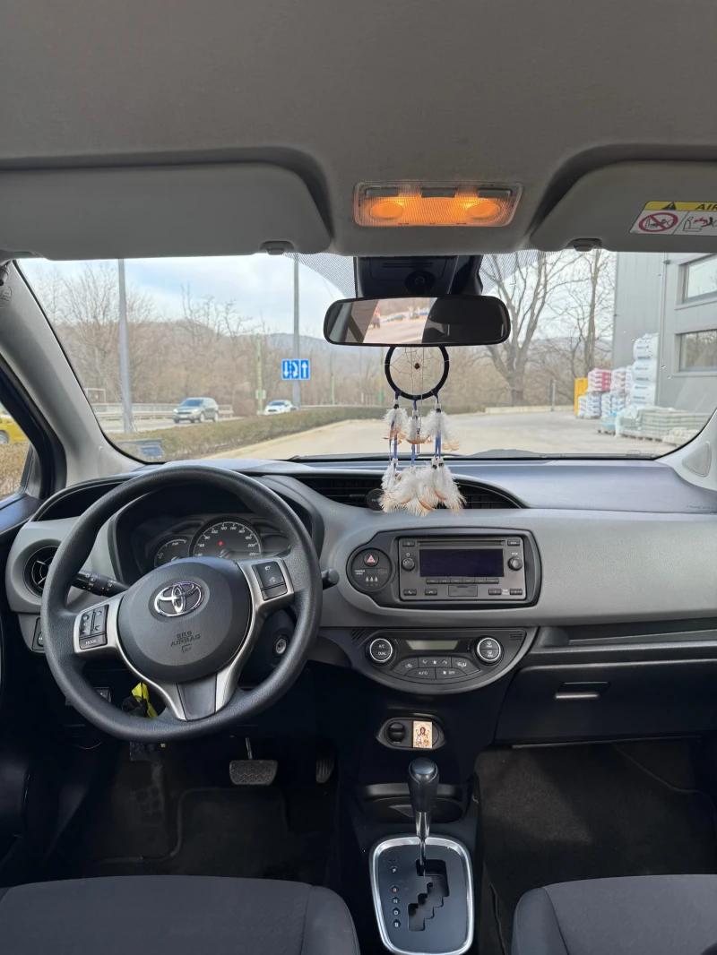 Toyota Yaris 1.5 Hybrid 100 к.с, снимка 7 - Автомобили и джипове - 49491904