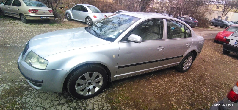 Skoda Superb, снимка 3 - Автомобили и джипове - 49507742