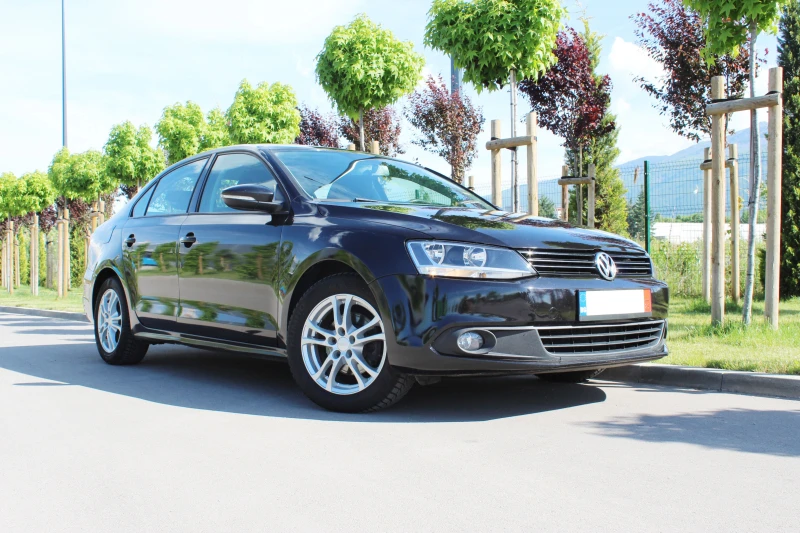 VW Jetta KLIMA CARPLAY, снимка 11 - Автомобили и джипове - 52141417