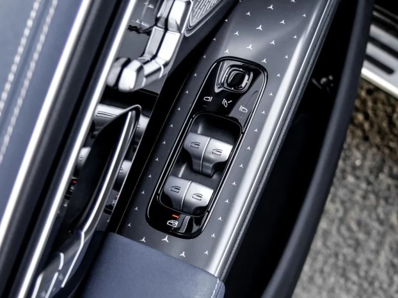 Mercedes-Benz EQS 500/4MATIC/449HP/AMG/PANO/BURM/MEMO/AHK/NIGHT/342g, снимка 11 - Автомобили и джипове - 51755988