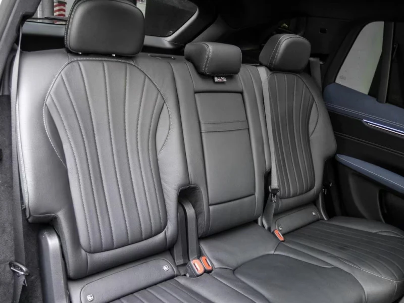 Mercedes-Benz EQS 500/4MATIC/449HP/AMG/PANO/BURM/MEMO/AHK/NIGHT/342g, снимка 15 - Автомобили и джипове - 51755988