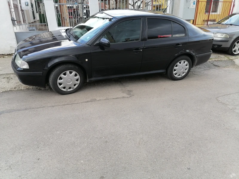 Skoda Octavia 1.9 ТДИ, снимка 3 - Автомобили и джипове - 53131198