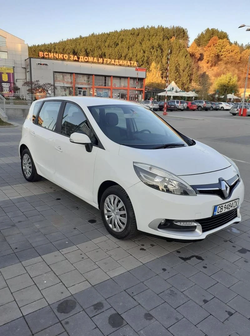 Renault Scenic, снимка 1 - Автомобили и джипове - 49397284