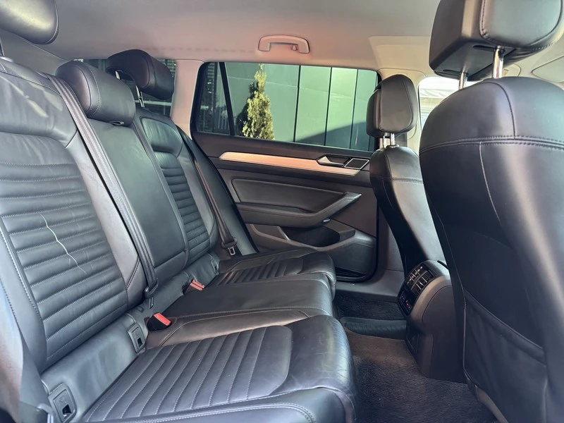 VW Passat 2.0 TDI 4Motion, снимка 13 - Автомобили и джипове - 53163756