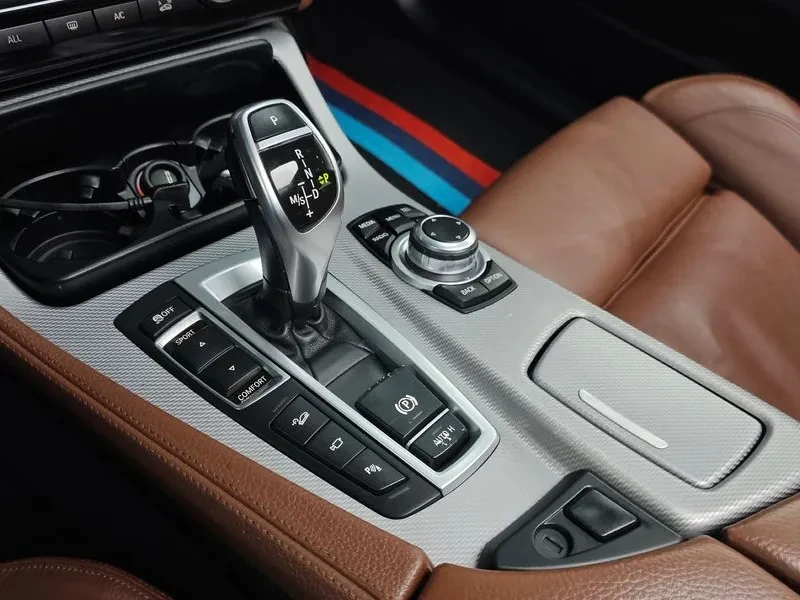 BMW 550 i, снимка 9 - Автомобили и джипове - 54591311