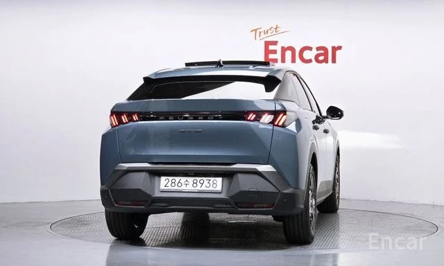 Peugeot 3008 1.2 Hybrid Allure, снимка 4 - Автомобили и джипове - 54819349
