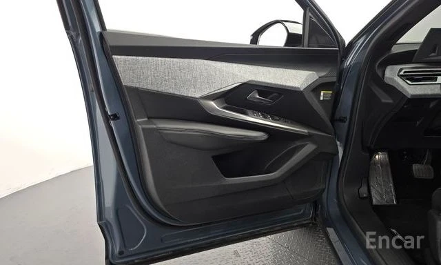 Peugeot 3008 1.2 Hybrid Allure, снимка 10 - Автомобили и джипове - 54819349