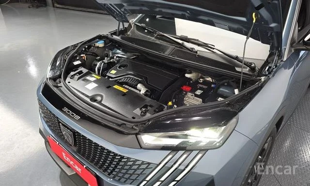 Peugeot 3008 1.2 Hybrid Allure, снимка 6 - Автомобили и джипове - 54819349