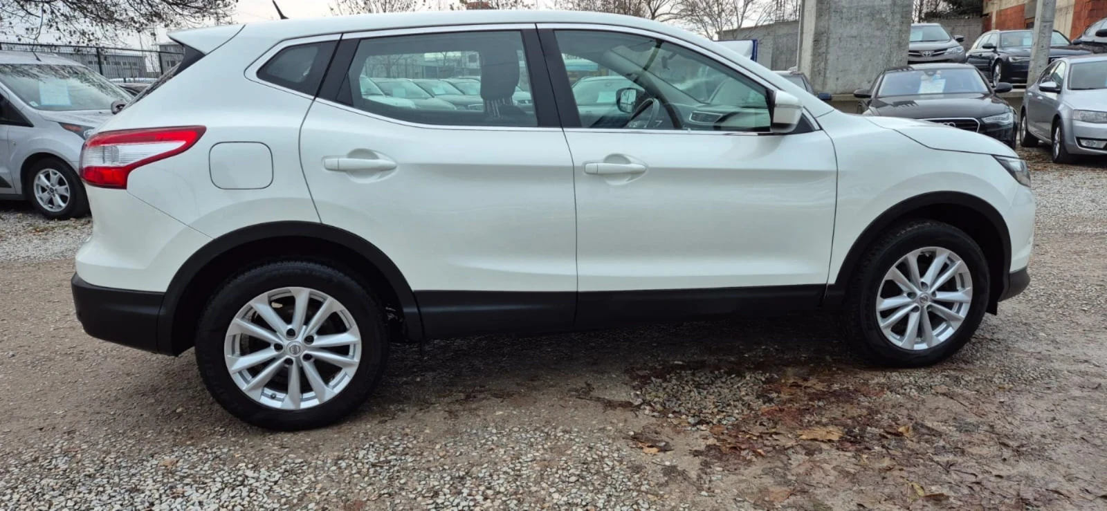 Nissan Qashqai 1.5dci- 6ск. - изображение 3