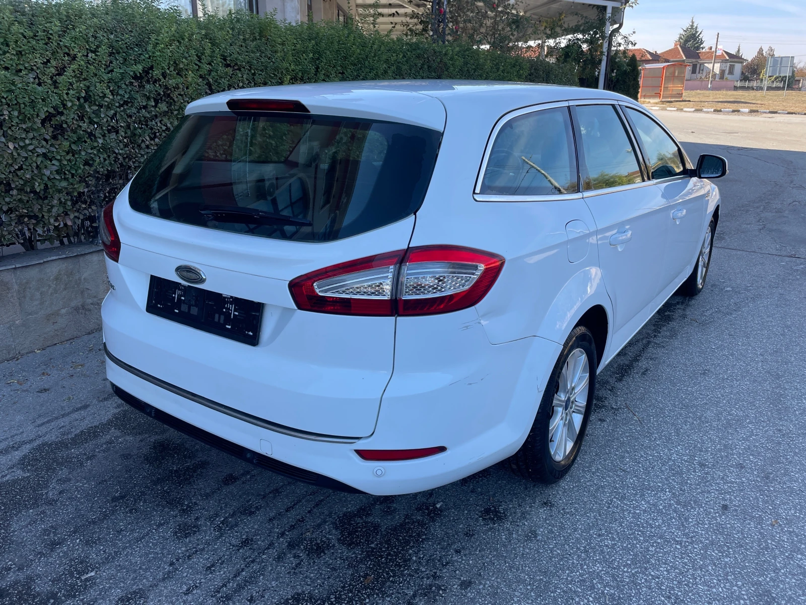 Ford Mondeo 2.0tdci TITANIUM - изображение 2