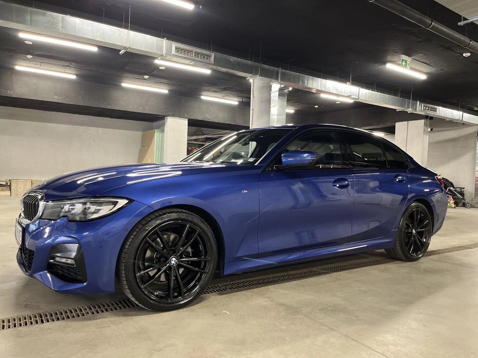 BMW 320 d xDrive M Sport - изображение 2