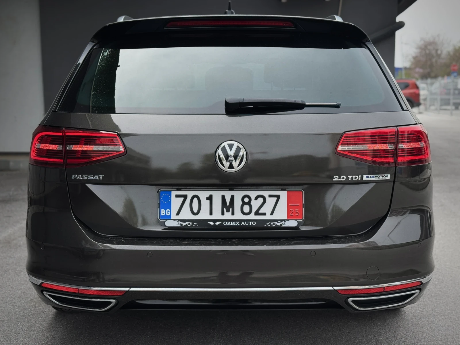 VW Passat R-LINE Върнат от лизинг/Сервизна История /ГАРАНЦИЯ - изображение 3