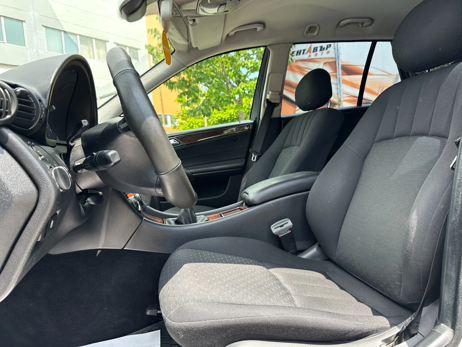 Mercedes-Benz C 220 2.2d 150 к.с. - изображение 8