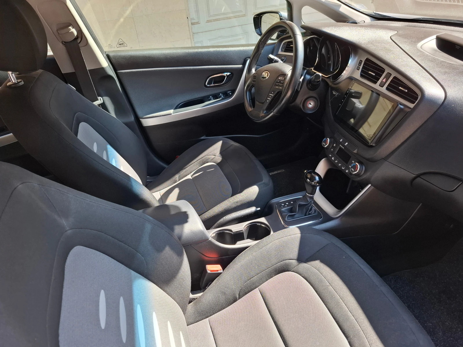 Kia Ceed От България - изображение 8