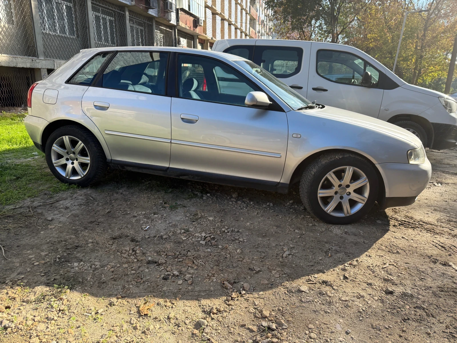 Audi A3 1.8 Автоматик - изображение 4