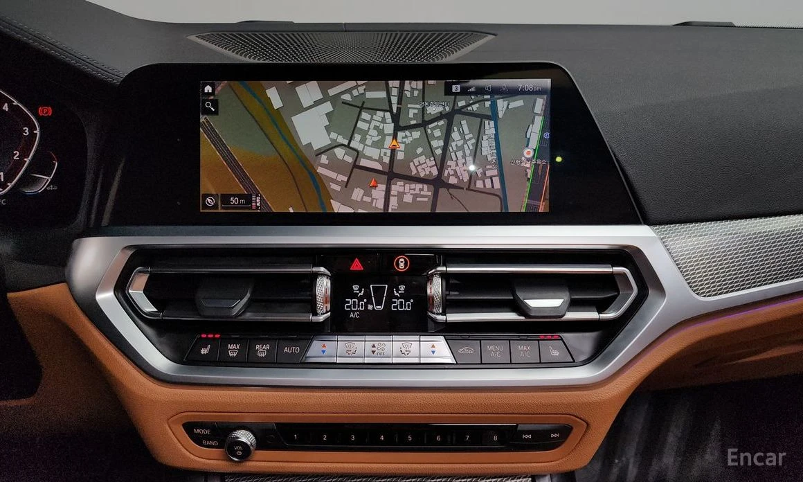 BMW 330 i M Sport* LASER* HARMAN KARDON* HEAD-UP* 360 CAM*, снимка 12 - Автомобили и джипове - 53903039