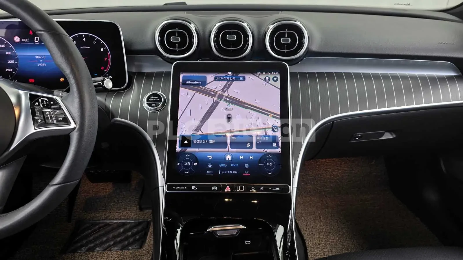 Mercedes-Benz C 200 2024* 19078км* КРАЙНА ЦЕНА, снимка 8 - Автомобили и джипове - 53990163