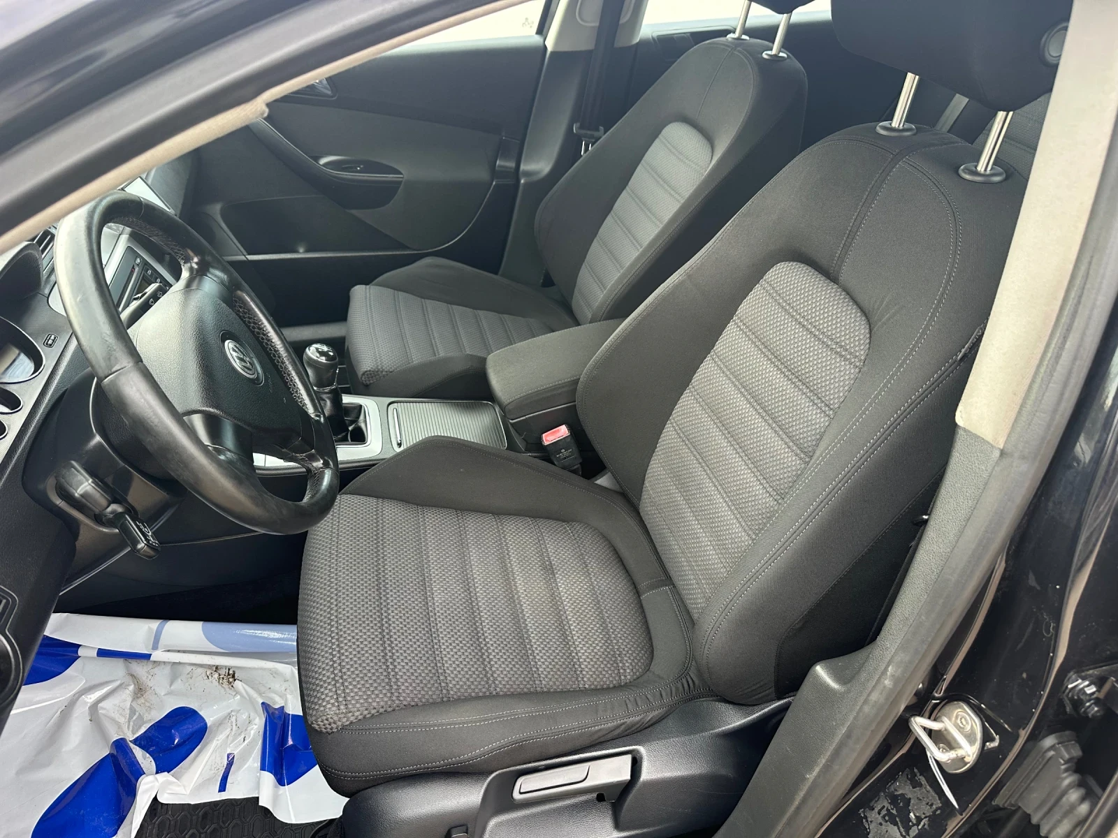 VW Passat 1.9TDI 105kc, снимка 8 - Автомобили и джипове - 53992144