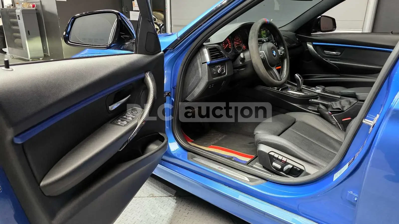 BMW 320 M PACK| КАМЕРА| HUD| ADAPTIVE LED| ПОДГРЕВ, снимка 4 - Автомобили и джипове - 54080212