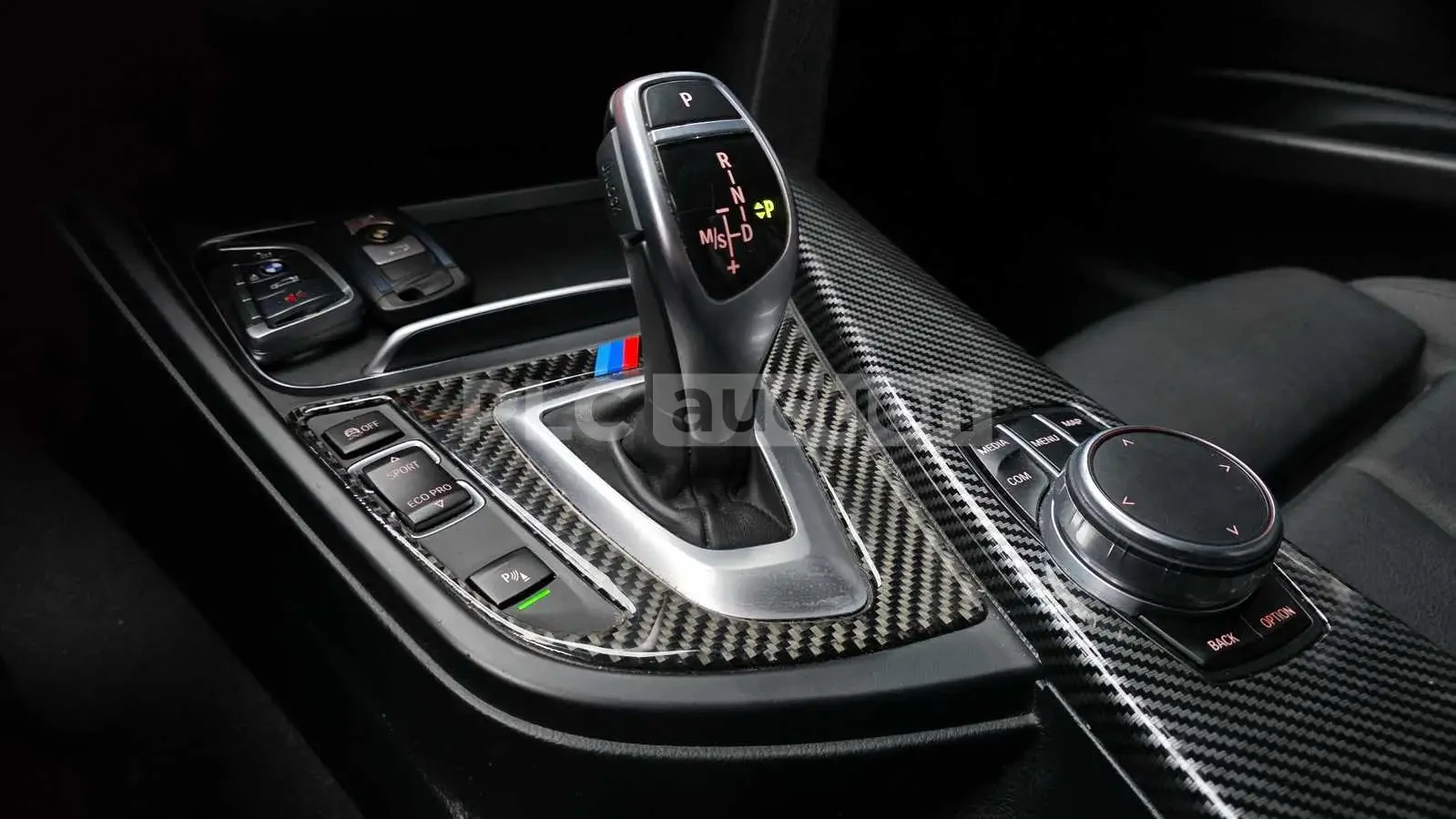 BMW 320 M PACK| КАМЕРА| HUD| ADAPTIVE LED| ПОДГРЕВ, снимка 8 - Автомобили и джипове - 54080212