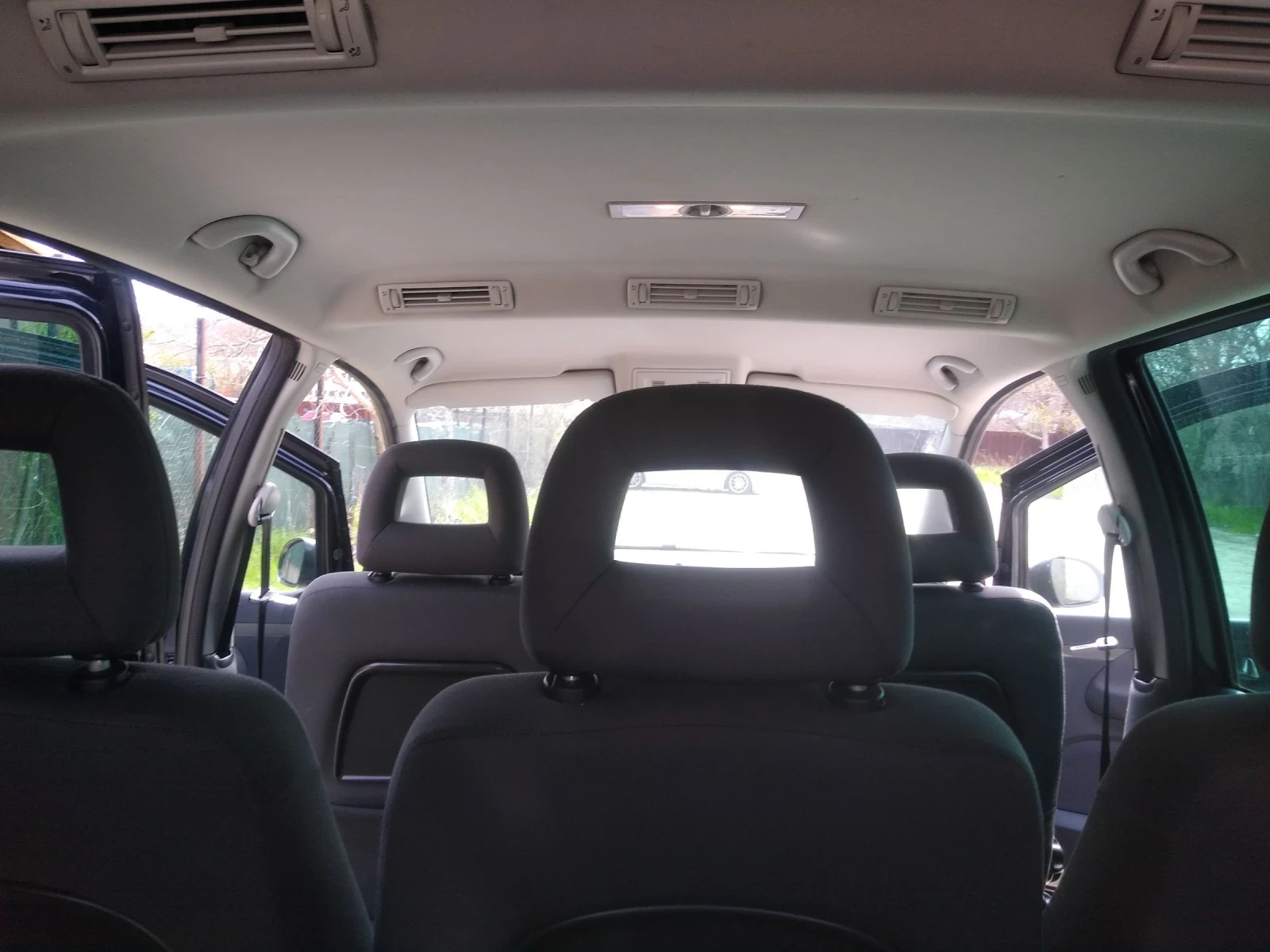 VW Sharan Ван, снимка 8 - Автомобили и джипове - 54184324