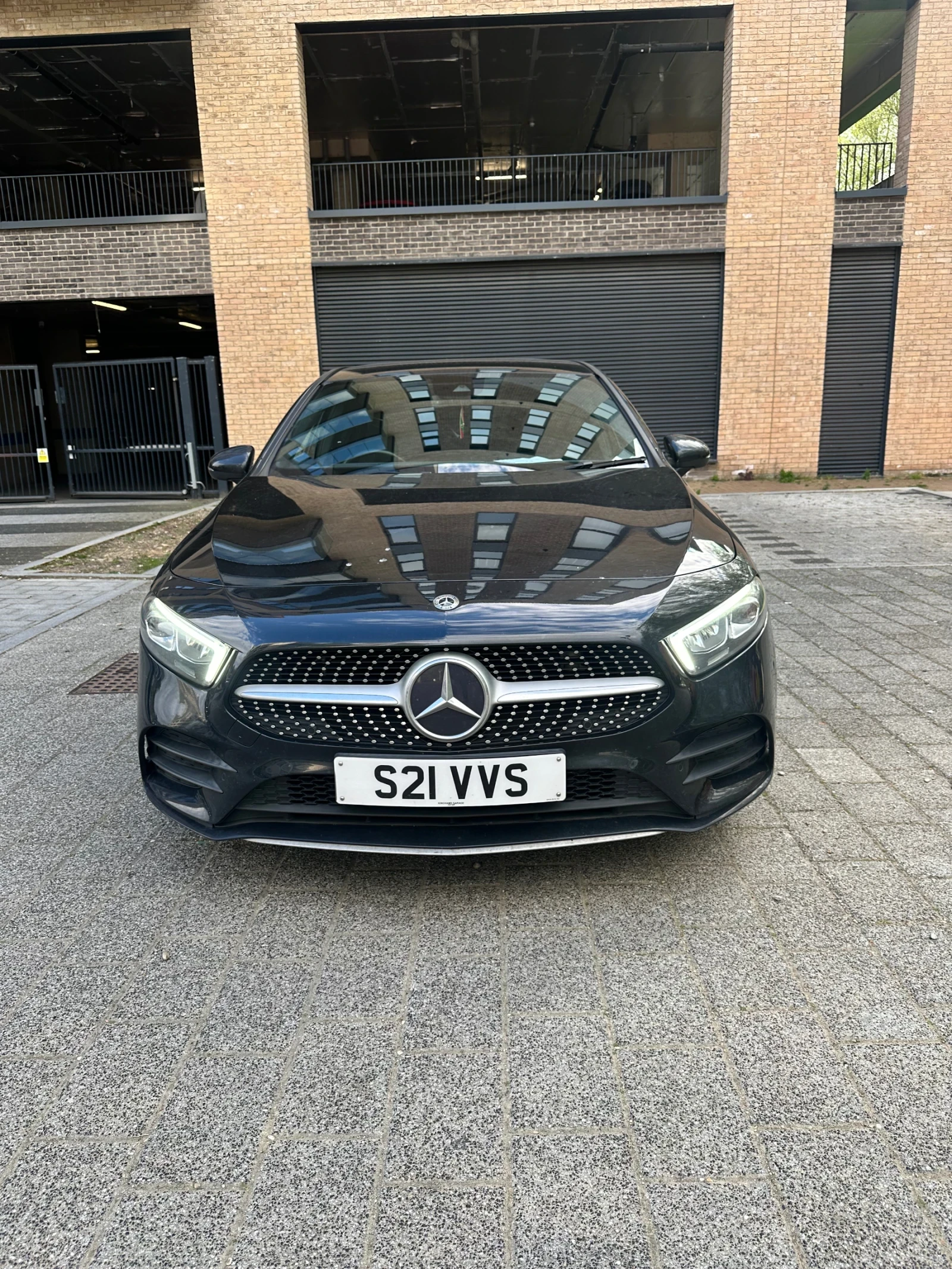 Mercedes-Benz A 180 AMG LINE