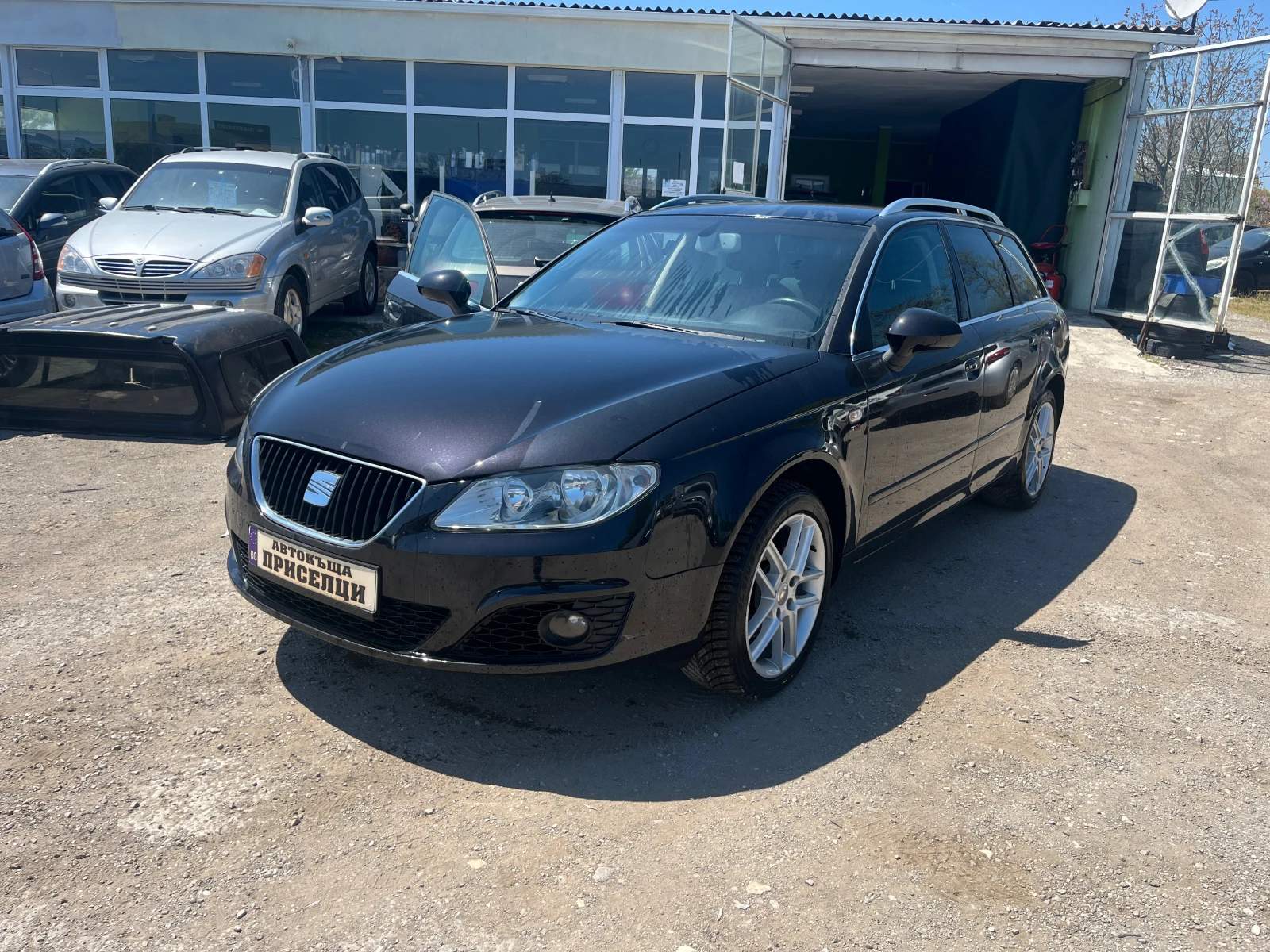 Seat Exeo 2.0TDI COMMONRAIL, снимка 2 - Автомобили и джипове - 54441230