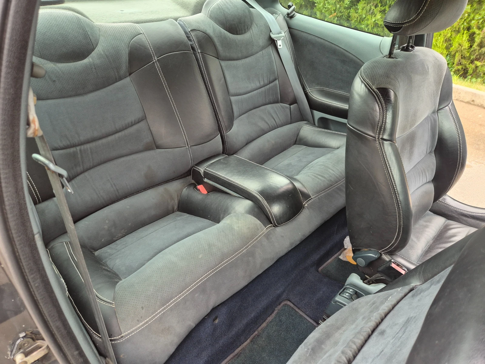 Renault Megane 2.0i 16V F7R, снимка 12 - Автомобили и джипове - 54586049