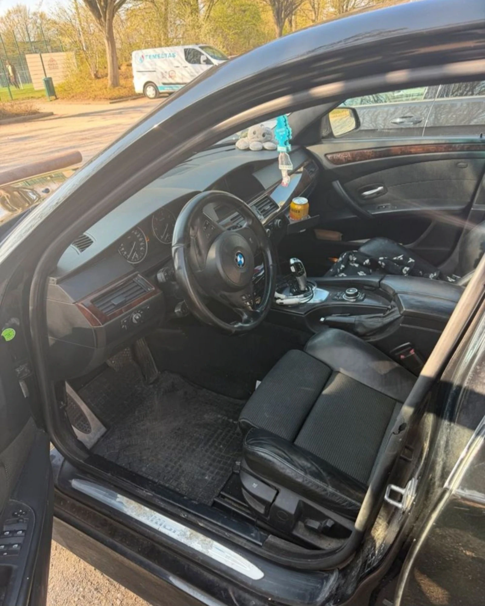 BMW 525 М-пакет, снимка 10 - Автомобили и джипове - 54878959