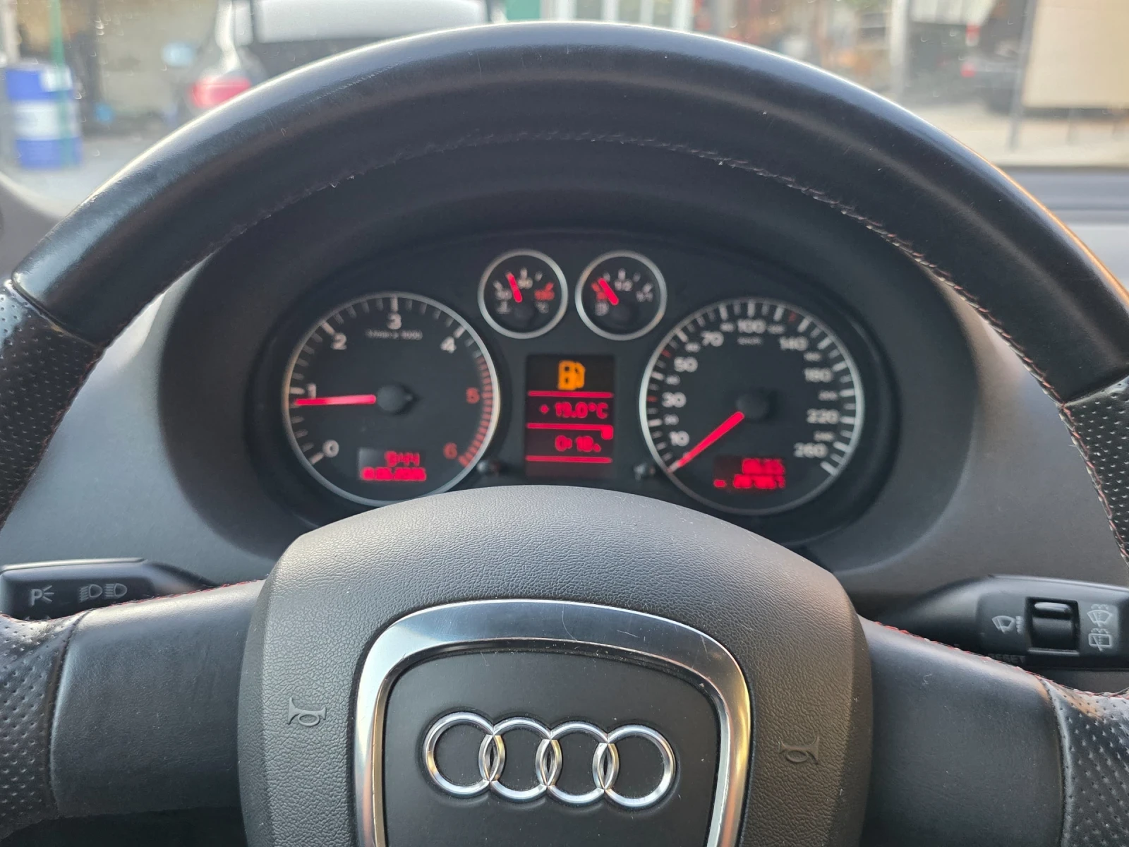 Audi A3 2.0TDI S-line, снимка 12 - Автомобили и джипове - 55071470