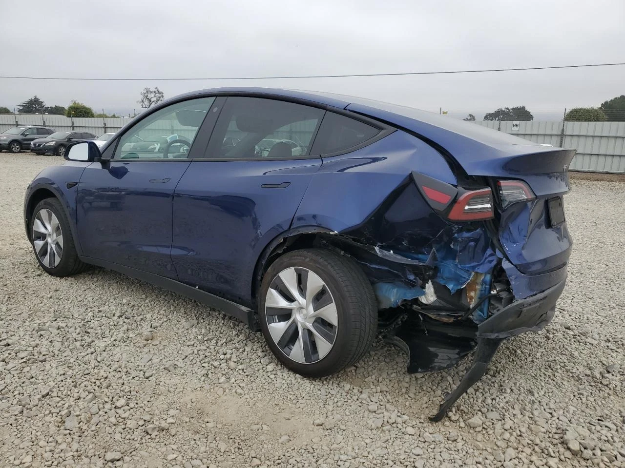 Tesla Model Y Dual Motor, снимка 4 - Автомобили и джипове - 55159934
