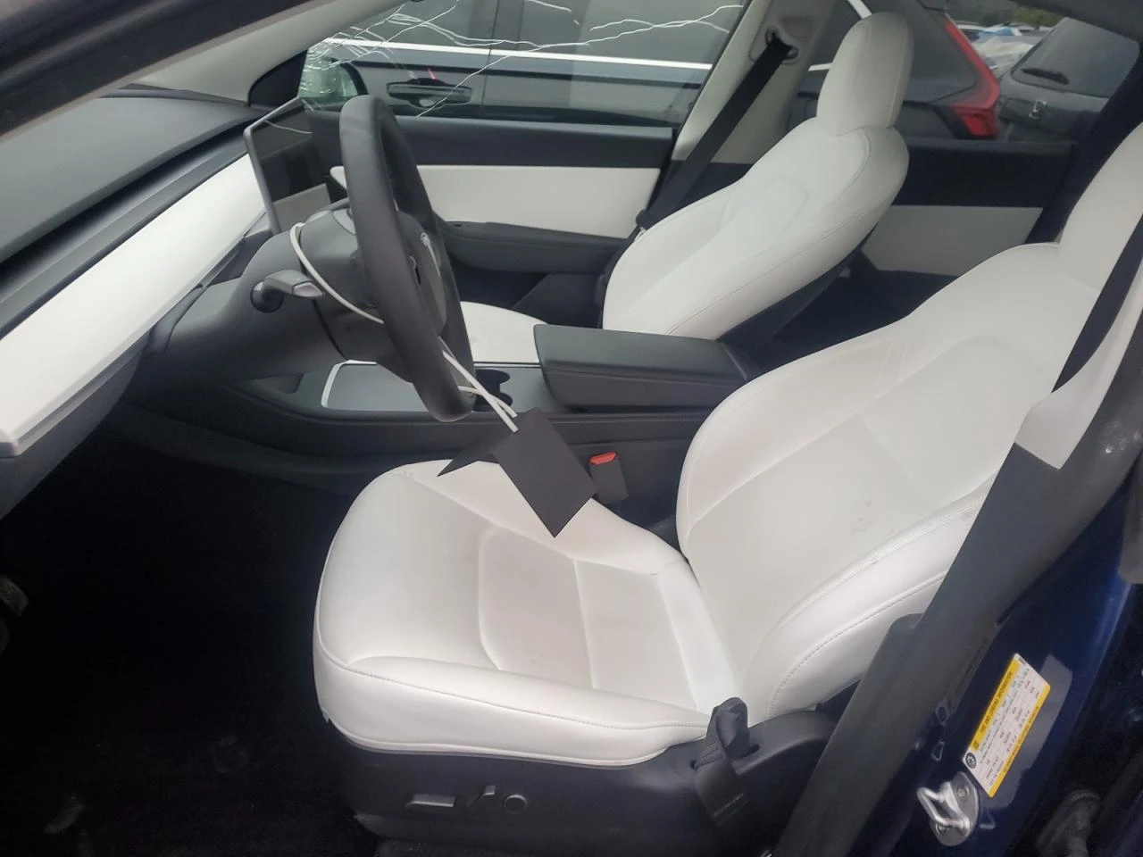Tesla Model Y Dual Motor, снимка 10 - Автомобили и джипове - 55159934