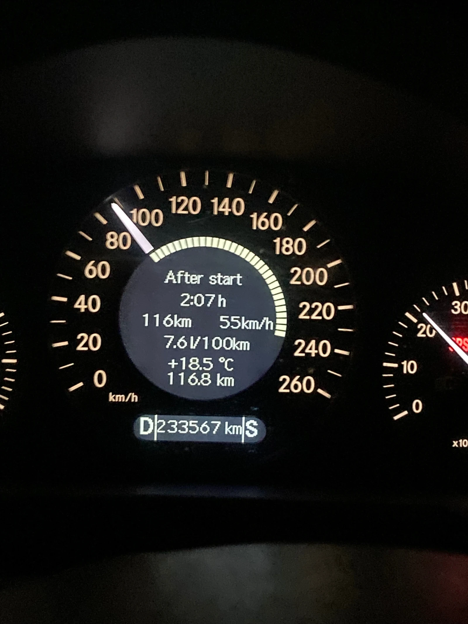 Mercedes-Benz E 320