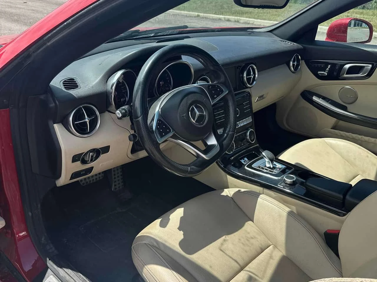 Mercedes-Benz SLC * 300 * CARFAX * БЕЗ ПЪРВОНАЧАЛНА ВНОСКА, снимка 5 - Автомобили и джипове - 55212828
